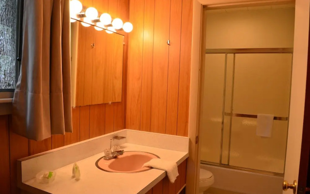 Mount Coolidge Motel