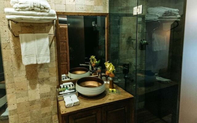 Doors Urla Hotel & Bungalows