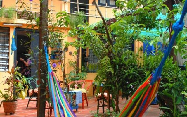 El Jardin Hostal