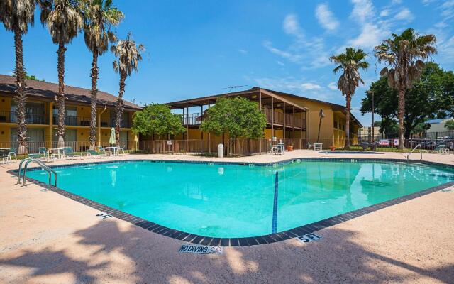 Quality Inn & Suites NRG Park - Medical Center