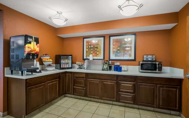 Americas Best Value Sandman Inn