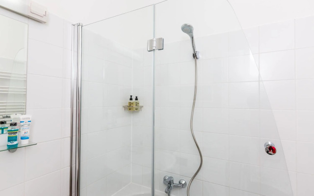 Simtown Suite Apartments