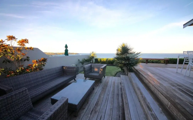 Coastal Home with Admire Lovely Sea View