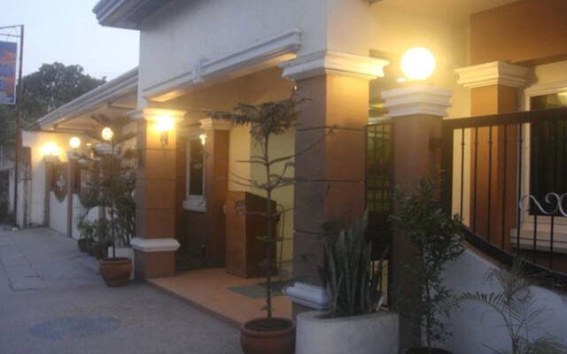 Balibago Villa Hotel