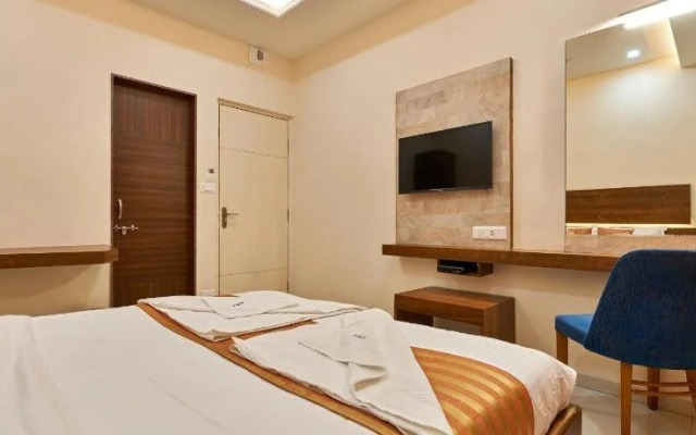 Hotel Rajpurush