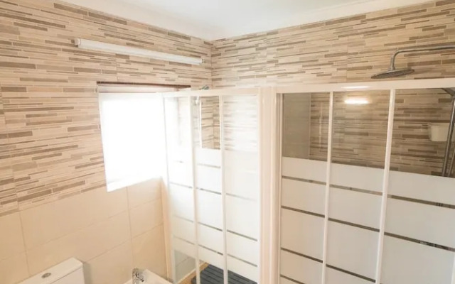 Gundi House - Hostel