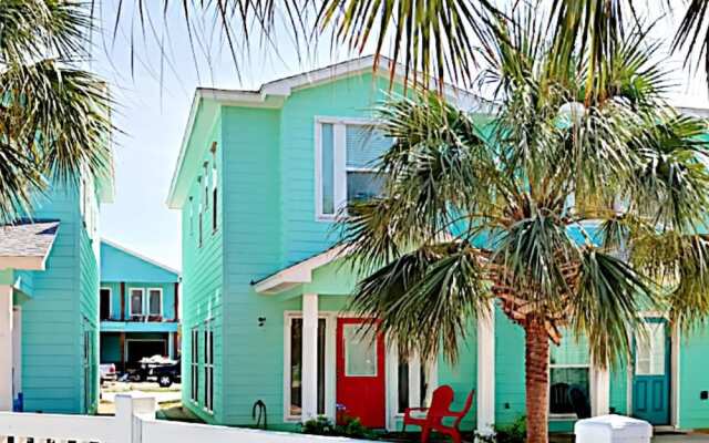 The Commons #801 - Three Bedroom Townhome