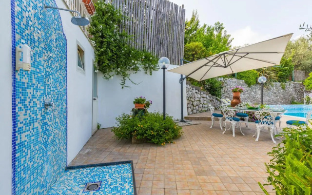 Villa Sorrento Flats