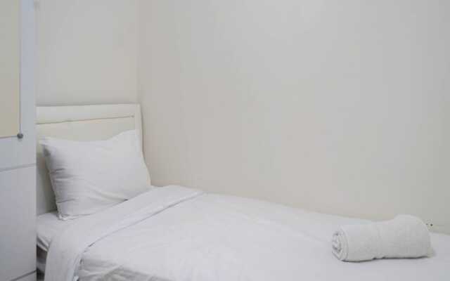 Comfortable 2BR Apartment at Green Pramuka near Mall