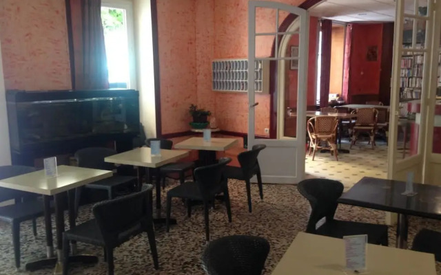 The Hotel De La Poste Et Europe