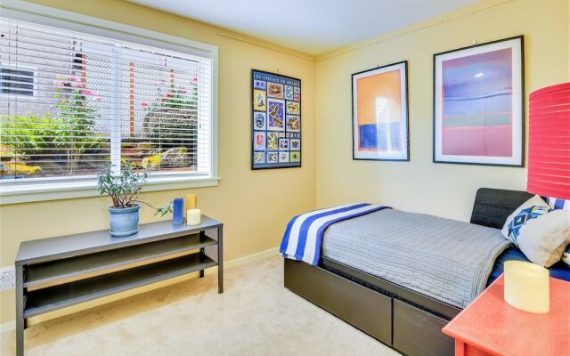 Lake View on Dexter - Two Bedroom Condo