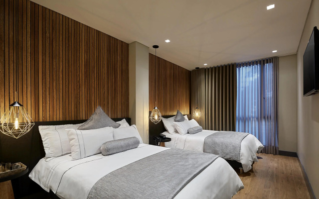 14 Urban Hotel