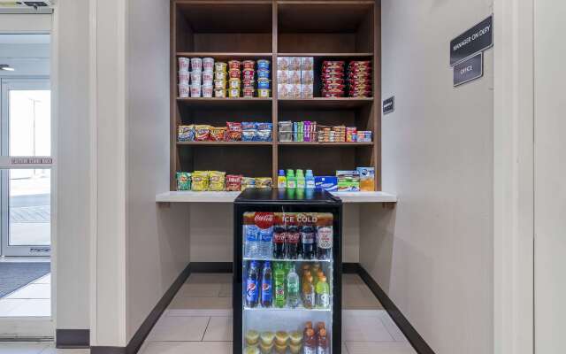 Comfort Inn & Suites