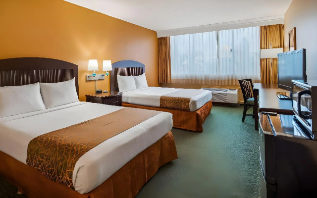 Airport Honolulu Hotel, Trademark Collection by Wyndham