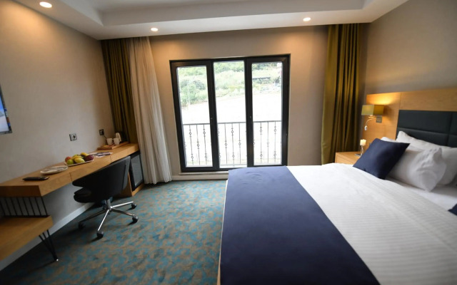Sera Nature Hotel
