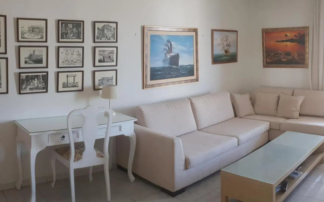 Elegant Athenian Apartment
