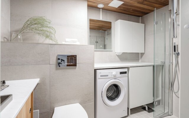 Modern 3BR Apartment with Best Location