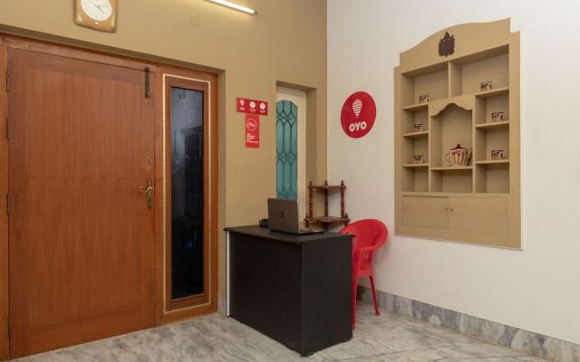 OYO 16956 Royal Home Stay Royal Garden