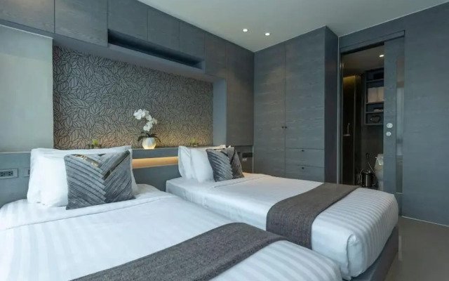 Steps to Kamala Beach Rooftop Pool  C138