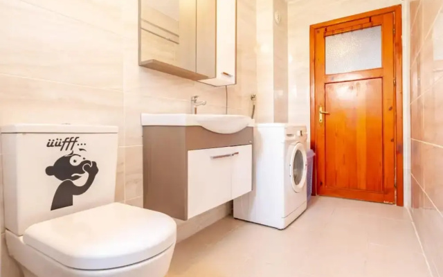 Incredible Flat w Halic View in Beyoglu