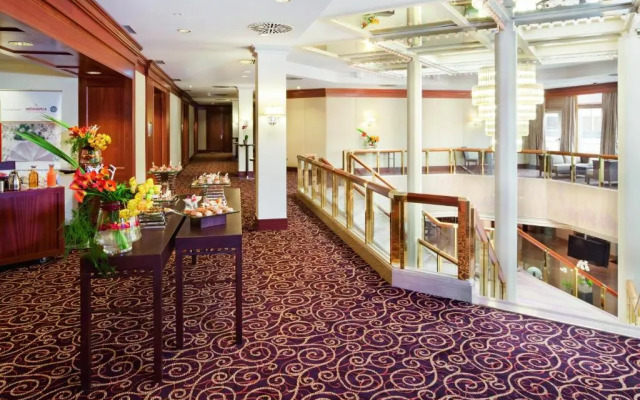 Mövenpick Hotel Geneva