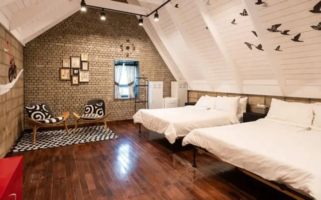 Soar Hotel