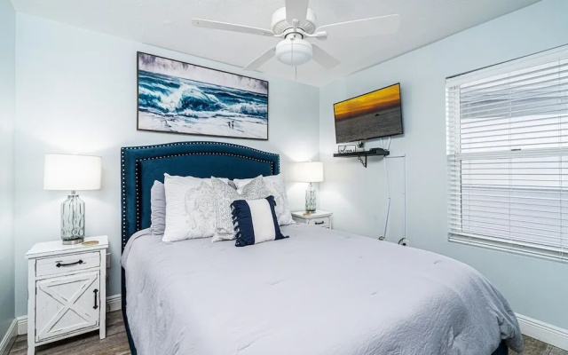 Pelican312 2 Bedroom Condo by RedAwning