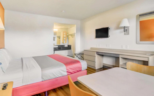 Motel 6 Medford, OR - North