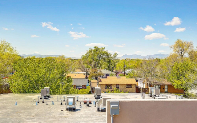 Scenic Dt Skyline! Walk To Sloan'S Lake!