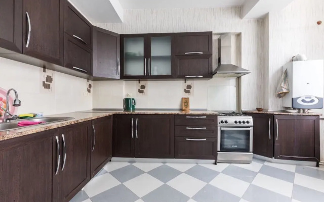 Apartment on Chikobava str.