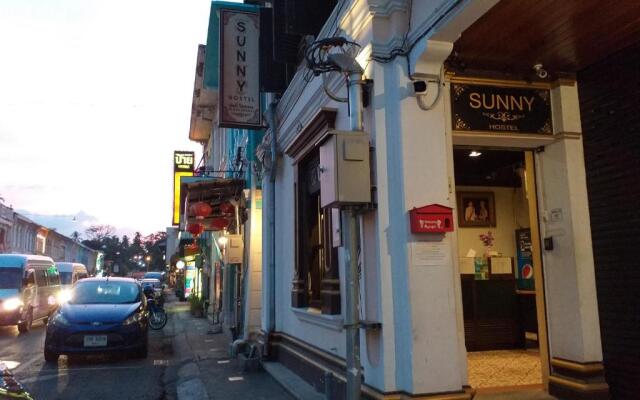 Sunny Hostel Phuket