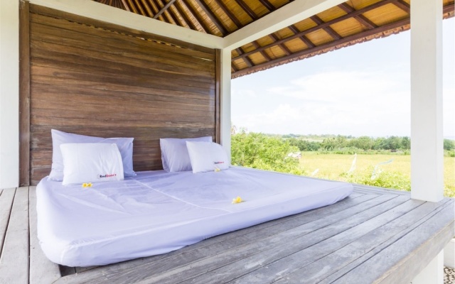 RedDoorz @ Kedungu Beach Tanah Lot – Guest Rooms – Beraban