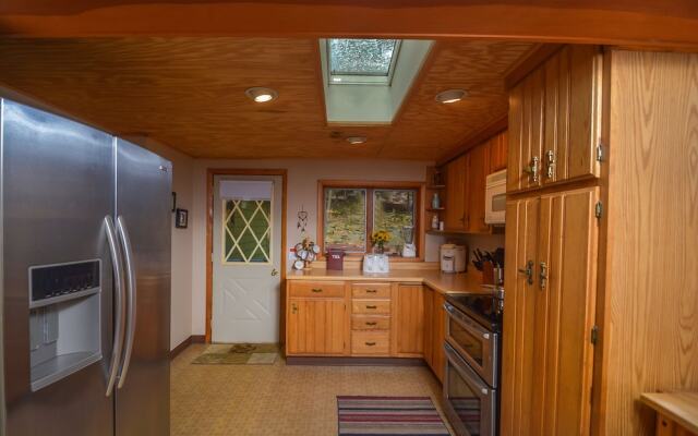 Mountain Escape 2 Bedroom House