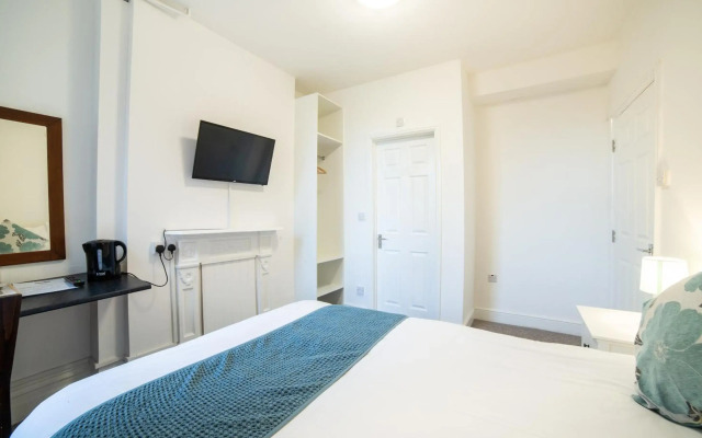 OYO Lonsdale Guest House