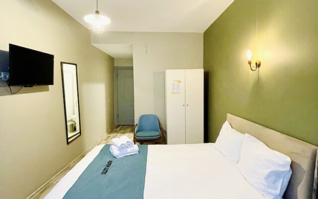 Puffin Suites & Rooms