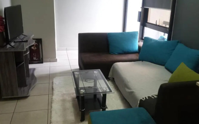 One Bedroom Self Catering Unit Central By The Mall