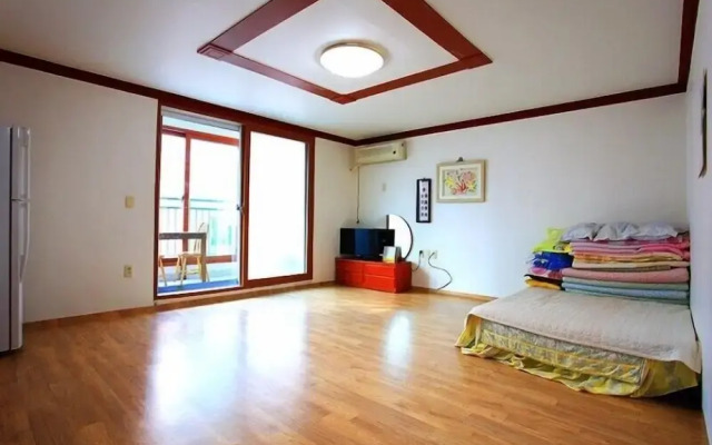 Yeongheungdo Seayard Pension