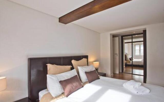 Bmyguest - Downtown Luxury Apartment