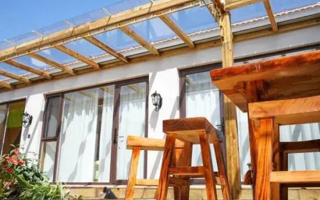 Yisu Bi'an Xiaoyuan Homestay