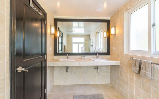 Luxury Villas in Cocotal for Large Group