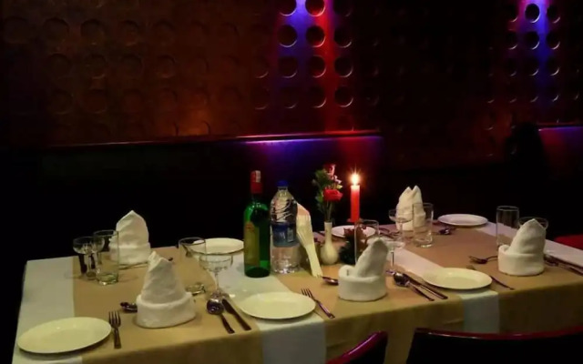 Hotel Abhimaani Vasathi