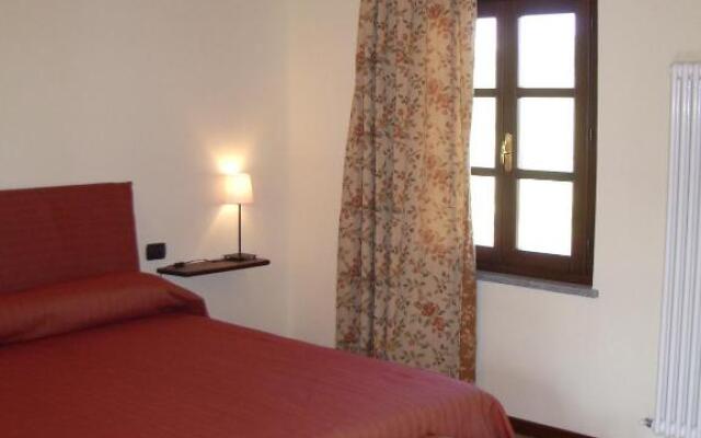 B&B Cascina Gaione Via Gallina,18b 12052 Neive cn