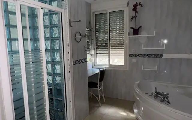 Villa confort et piscine