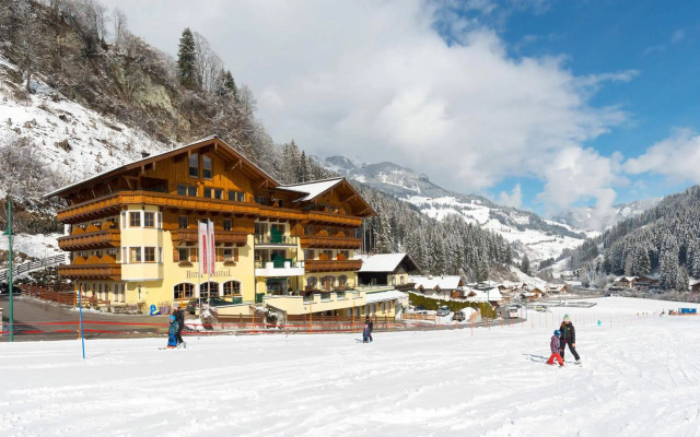 Hotel Kristall