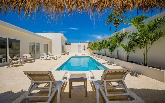 NEW 6BR Playground Private Pool Pro-bbq Palapa