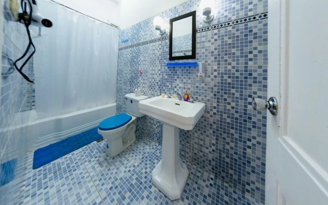 Hostal Leonel