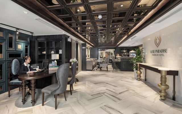 Luxe Paradise Premium Hotel