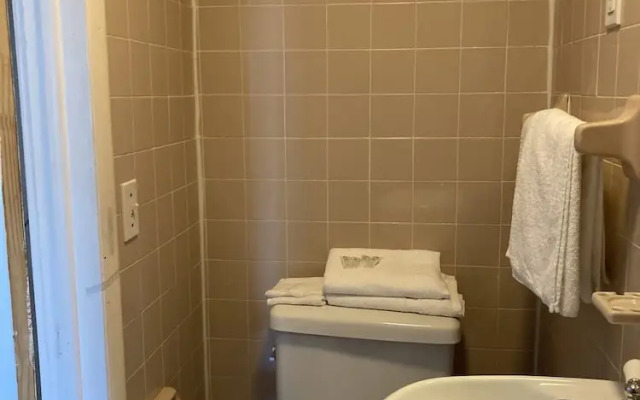 Surfside Motel