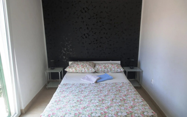 Elizabet - Great Location & Close to the Beach - A1