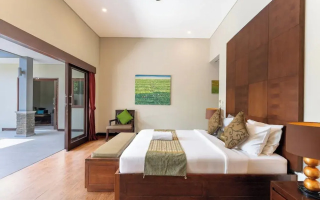 Senang Villa by Betterplace
